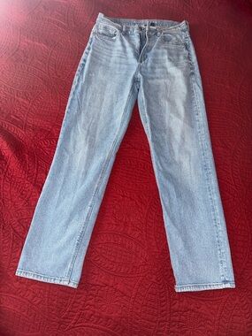 American Eagle Super high rise straight jeans size 8